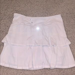 Lululemon pace setter skirt